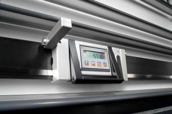 Harwi Ultra vertical panel saw – dust-free sawing 4 kW motor